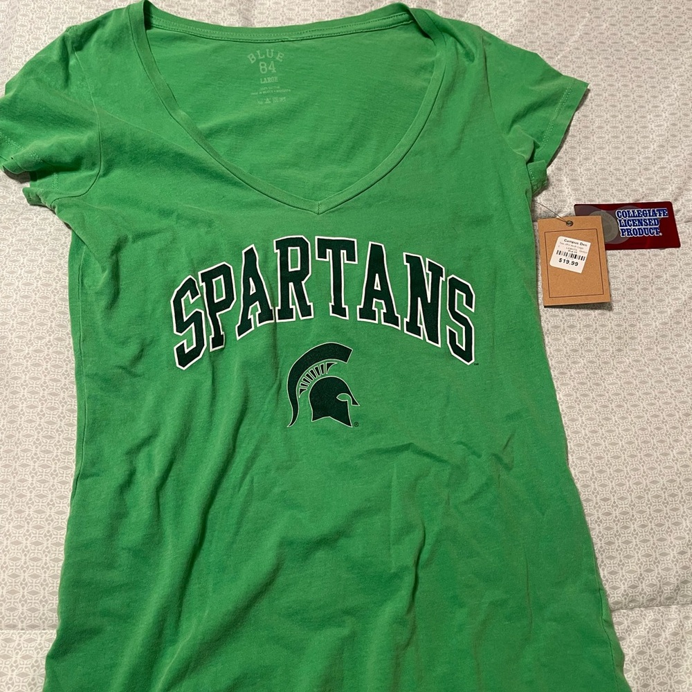 Michigan State Spartans short sleeve ladies, V-neck T-shirt. Size large.